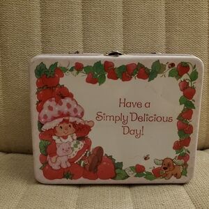 Vintage 2003 Rix Strawberry Shortcake Lunchbox Collectible Tin Box 6" x 7.5"